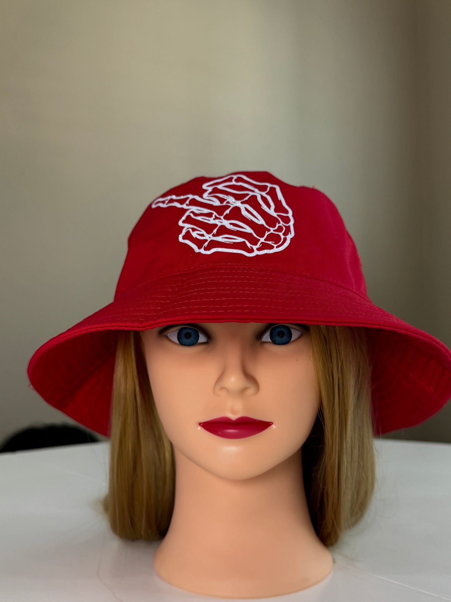 BUCKET HAT RED